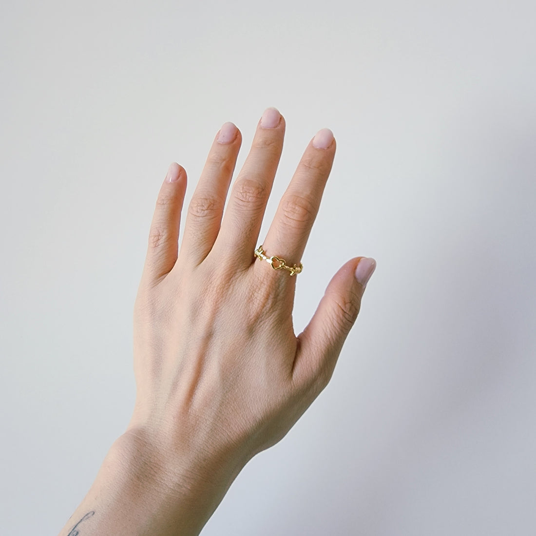 18K Gold Dainty Heart Thorns Ring for Women, Gothic Minimalist Rose Stacking