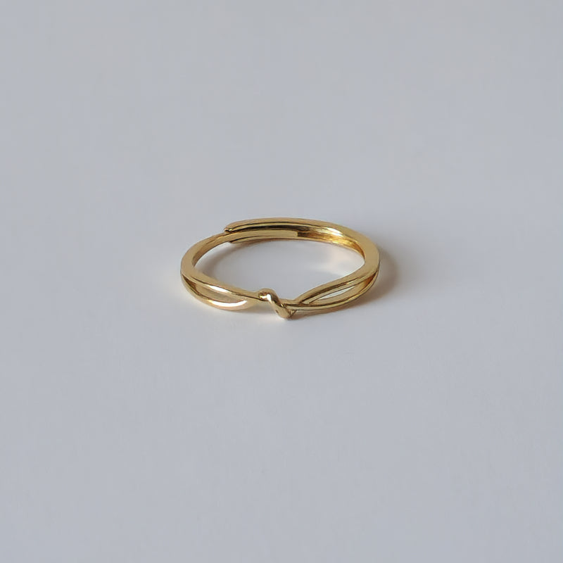 Gold Dainty Knot Ring