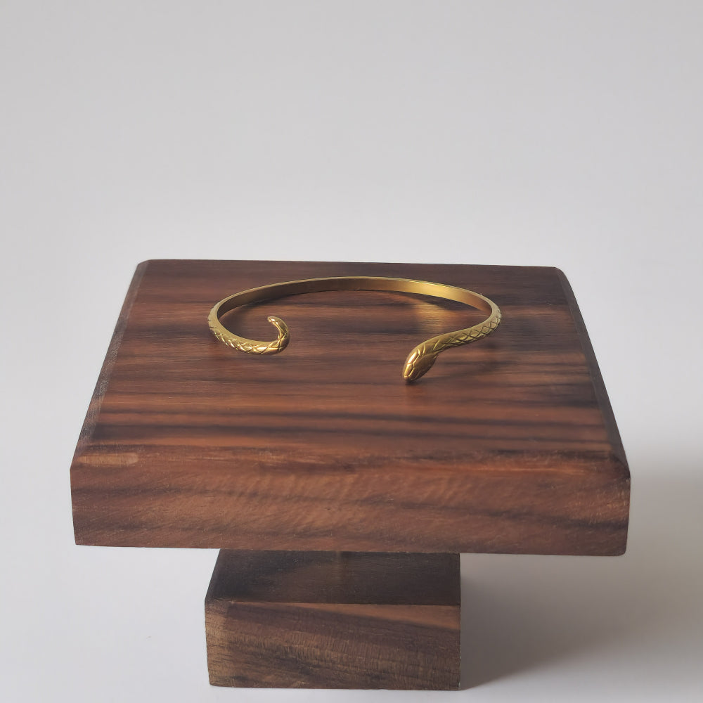 18K Gold Dainty Minimalist Thin Snake Bangle Bracelet Serpent Womens Jewelry