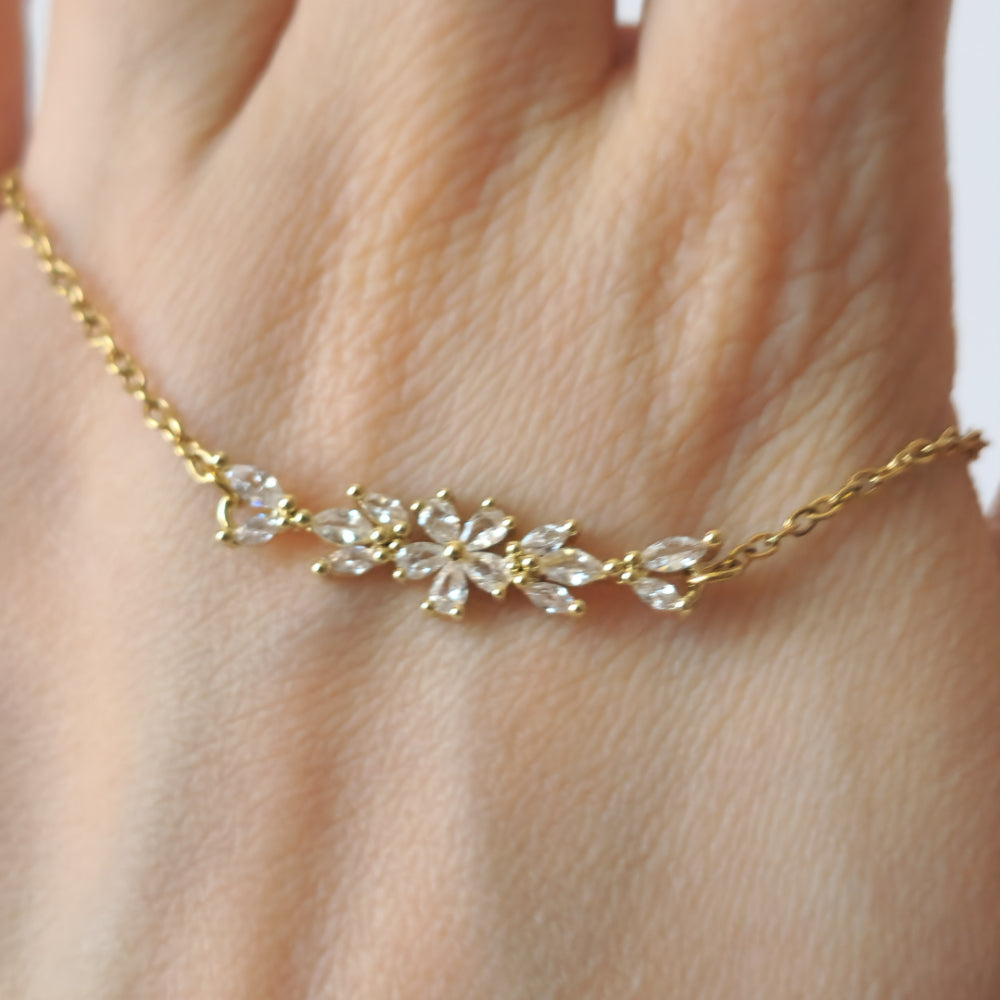 18K Gold Dainty Minimalist Flower Anklet Ankle Bracelet Womens Summer Jewelry