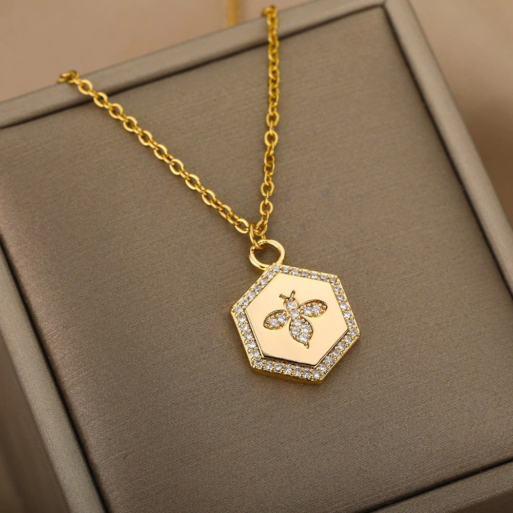 swarvorski crystal bee necklace, cute bee honeybee crystal enamel pendant sweater chain betsey johnson necklace, Bee&