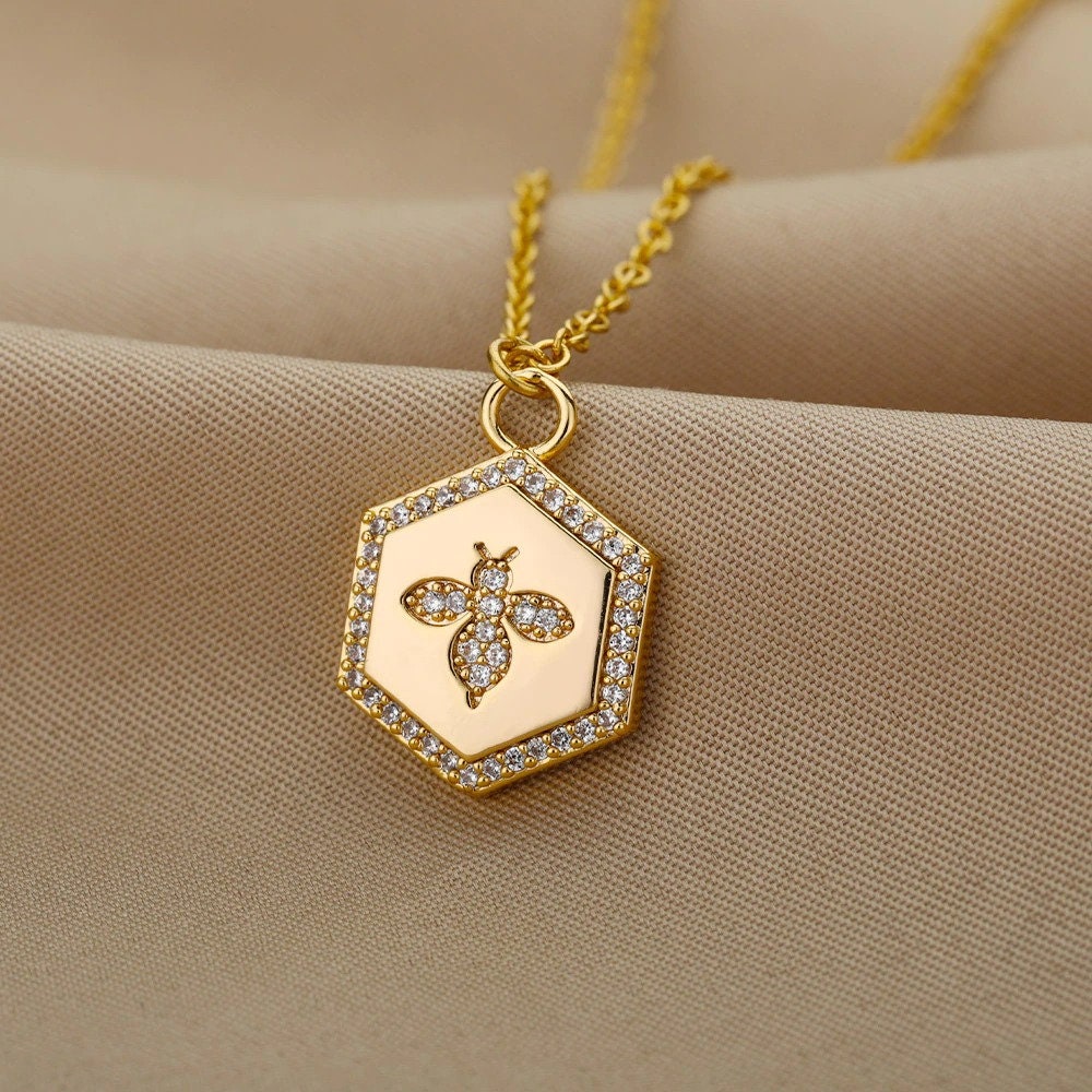 swarvorski crystal bee necklace, cute bee honeybee crystal enamel pendant sweater chain betsey johnson necklace, Bee&