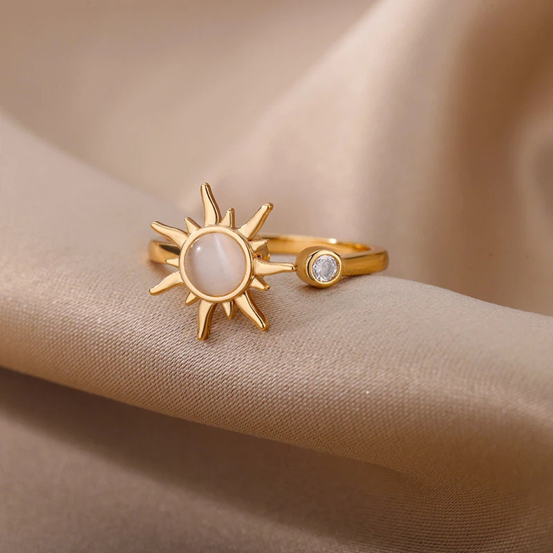 Gothic Sun Ring, 18K Gold Sun Ring, Mood Tracker Ring, 18K Gold Anxiety Ring, Gothic Sun Fashion Ring for Women, Gift for Her