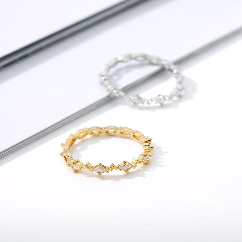 Dainty Twist Ring, 18K Gold Twist Ring, Hippie Twist Ring, Hippie Fashion Ring for Women, Gift for Her