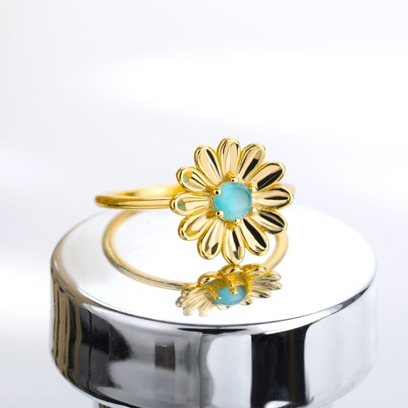 Dainty Sunflower Ring, 18K Gold Sunflower Ring, Gold Flower Ring, Dainty Flower Ring, Flower Fashion Ring for Women, Gift for Her