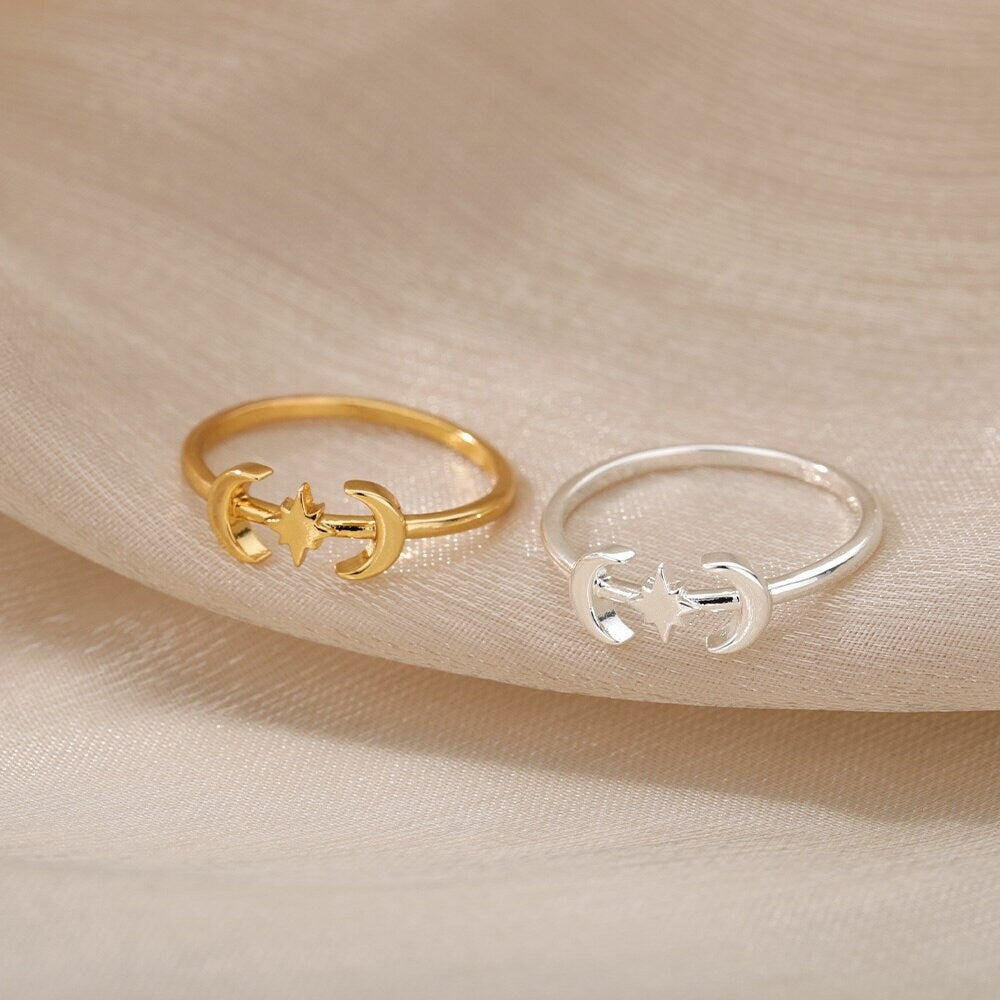 Dainty Moon Ring, 18K Gold Moon Ring, Moon Goddess Ring, Moon Fashion Ring for Women, Gift for Her