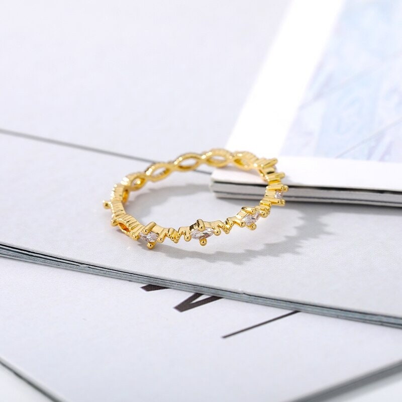 Dainty Twist Ring, 18K Gold Twist Ring, Hippie Twist Ring, Hippie Fashion Ring for Women, Gift for Her