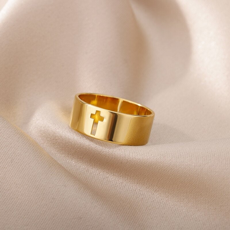 Dainty Cross Ring, 18K Gold Cross Ring, Gold Jesus Ring, Dainty Jesus Ring, Jesus Fashion Ring for Women, Gift for Her