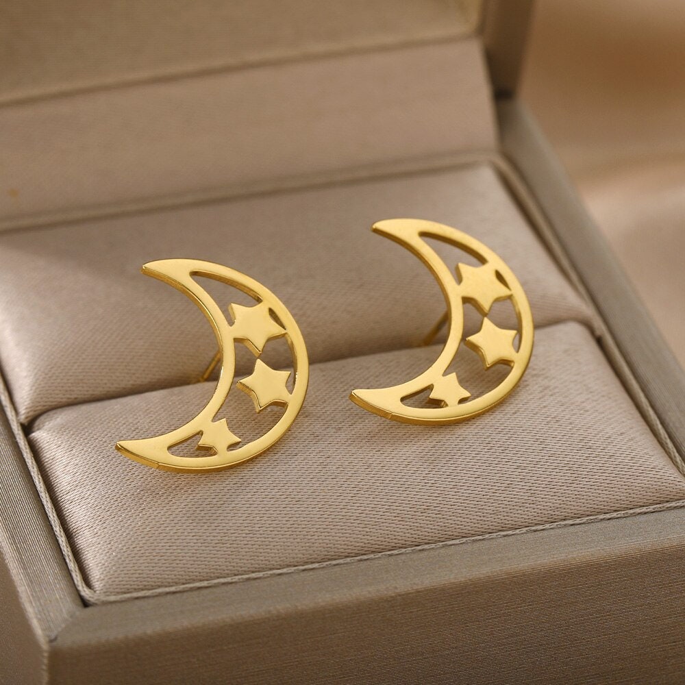Cute Moon Earrings, 18K Gold Moon Earrings, Moon & Stars Stud Earrings, Moon Earrings for Women, Gift for Her