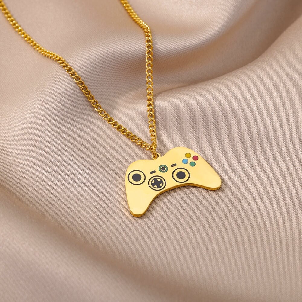 Punk Gamer Necklace, 18K Gold Gamer Necklace, Controller Pendant, Punk Necklace for Women, Gift for Her