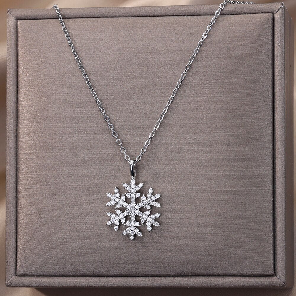 Boho Snowflake Charm Cute Pendant, Silver Layered Yogi Necklace, Dainty Minimalist Jewelry, Delicate Handmade for Women, Gift for Her