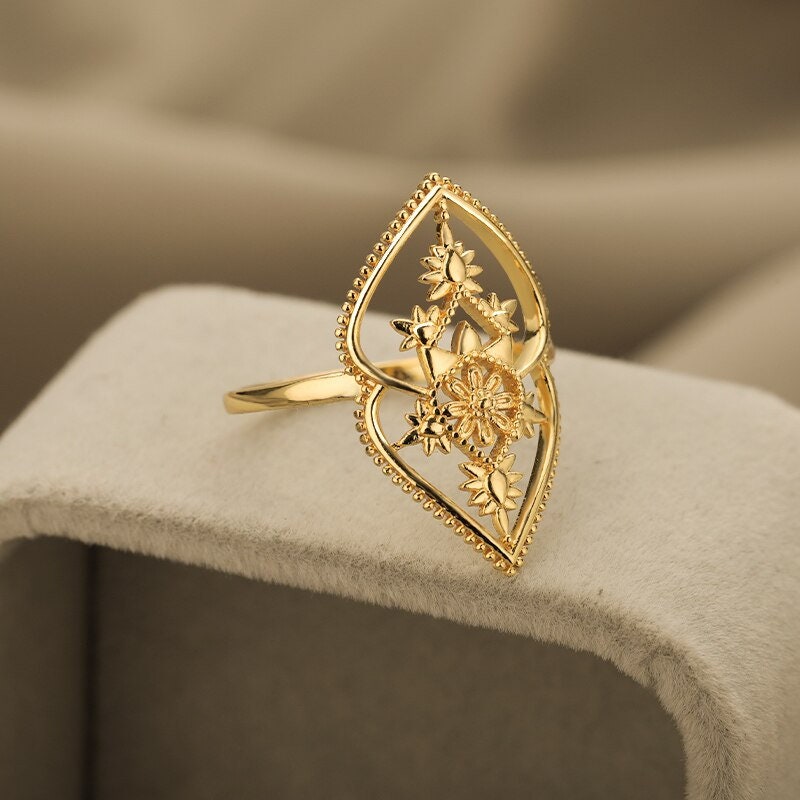 Gothic Floral Ring, 18K Gold Floral Ring, Gold Flower Ring, Elegant Gold Ring, Fashion Ring for Women, Gift for Her