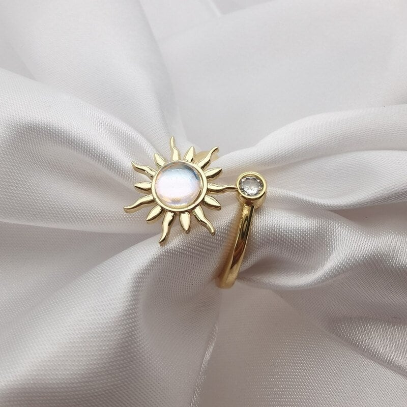 Gothic Sun Spinner Anxiety , 18K Gold Punk Ring, Dainty Minimalist Accessories, Delicate Handmade Jewelry for Women, Gift for Her