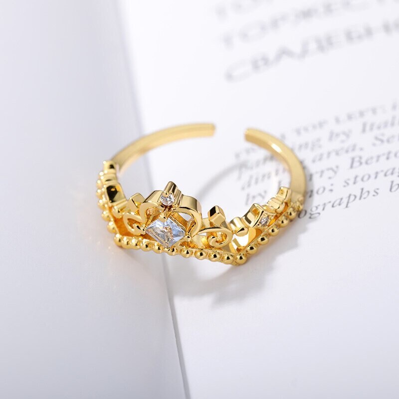 Gothic Crown Ring, Gothic Women Crown Ring, Gothic Tiara, 18K Gold Tiara Ring, Gothic Fashion Ring for Women, Gift for Her