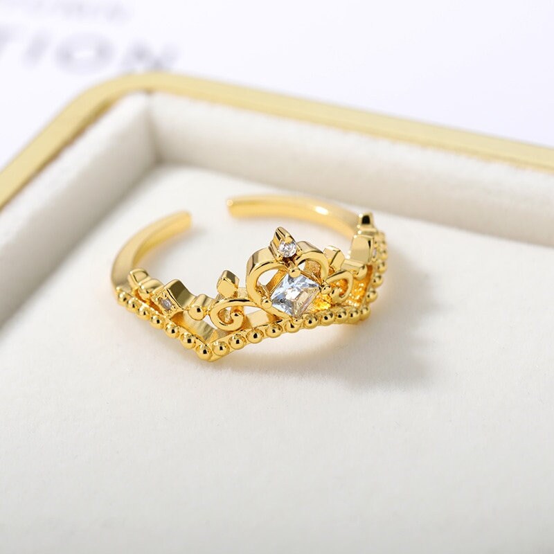 Gothic Crown Ring, Gothic Women Crown Ring, Gothic Tiara, 18K Gold Tiara Ring, Gothic Fashion Ring for Women, Gift for Her