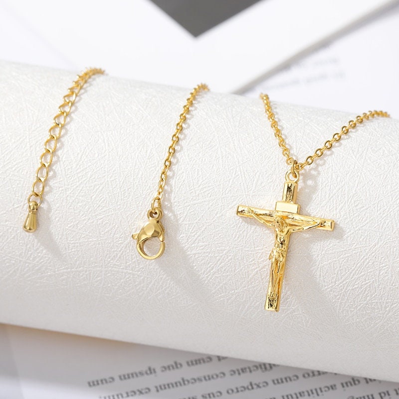 Christian Jesus Necklace, Christian Cross Necklace, 18K Gold Jesus Necklace, Gold Cross Necklace, Christian Fashion Necklace, Gift for Her