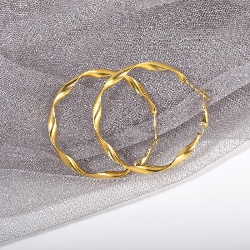 Dainty Twisted Hoops, Organic Hoop Earrings, 18K Gold Twist Hoop Earrings, Gold Organic Hoop Earrings, Minimalistic Hoops for Women
