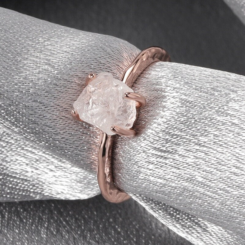 Dainty Quartz Ring, Dainty Crystal Ring, Minimalistic Quartz Ring, 18K Rose Gold Ring, Rose Gold Quartz Ring, Gift for Her