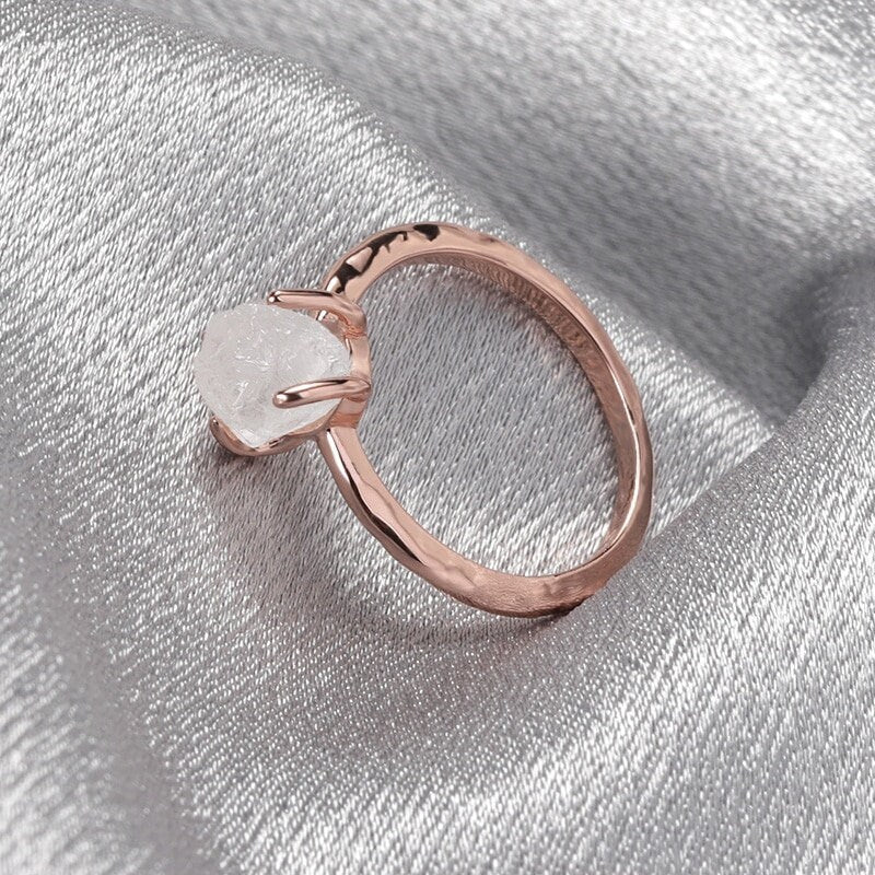 Dainty Quartz Ring, Dainty Crystal Ring, Minimalistic Quartz Ring, 18K Rose Gold Ring, Rose Gold Quartz Ring, Gift for Her