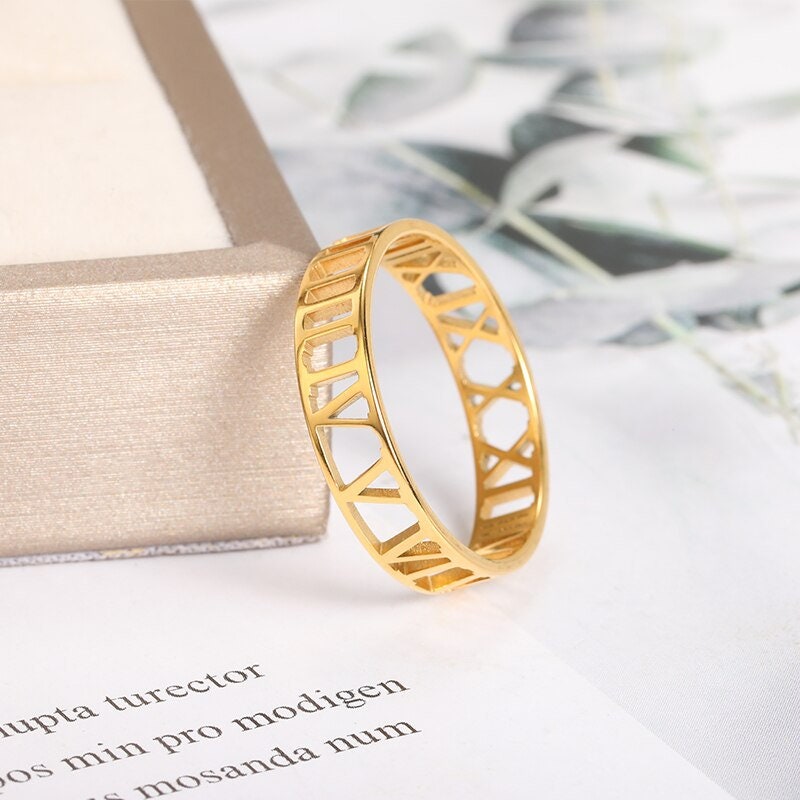 Dainty Roman Number Ring, Roman Numerals Ring, 18K Gold Roman Ring, Punk Roman Fashion Ring for Women, Gift for Her