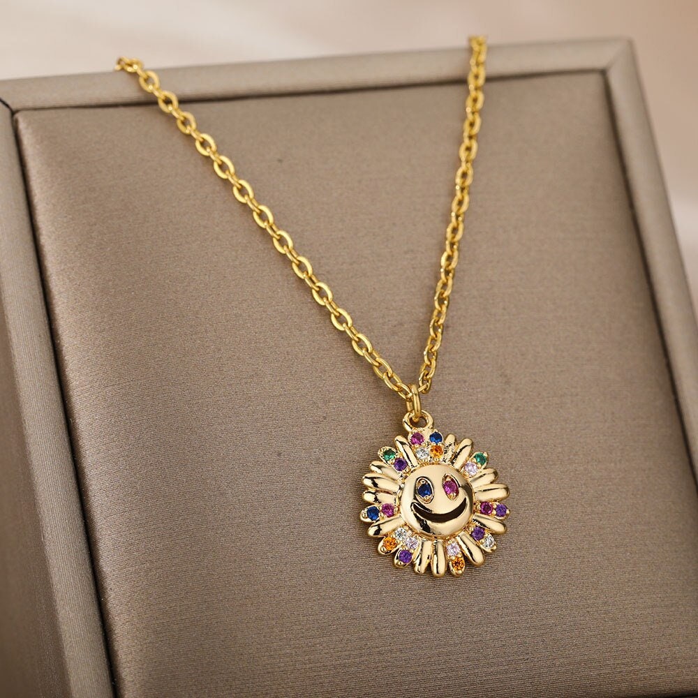 Boho Happy Sunflower Pendant, 18K Gold Layered Yogi Necklace, Dainty Minimalist Jewelry, Delicate Handmade for Women, Gift for Her