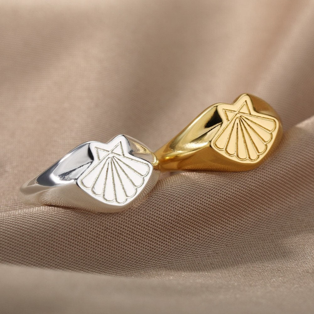 Boho Seashell Summer Beach Signet Shell, 18K Gold Yogi Stackable Ring, Dainty Minimalist Jewelry, Delicate Handmade for Women, Gift for Her