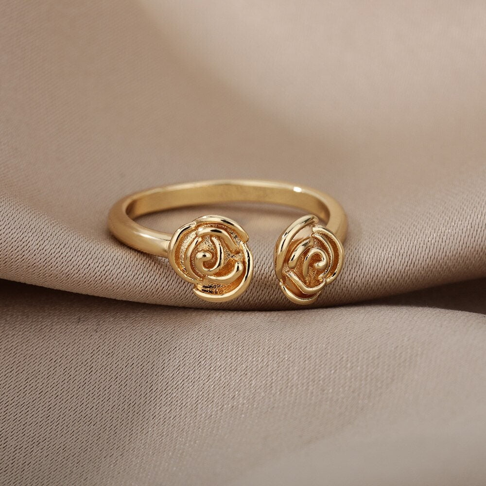 Punk Boho Rose Flower Charm , 18K Gold Gothic Stackable Ring, Dainty Minimalist Jewelry, Delicate Handmade for Women, Gift for Her