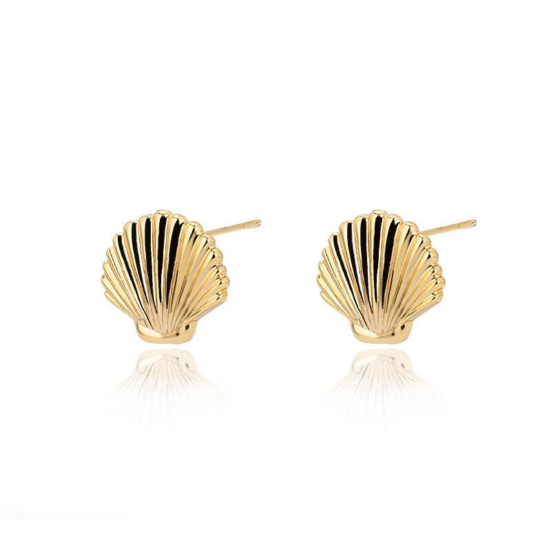 Boho Beach Shell Seashell, 18K Gold Everyday Earrings, Dainty Minimalist Jewelry, Delicate Handmade  for Women, Gift for Her