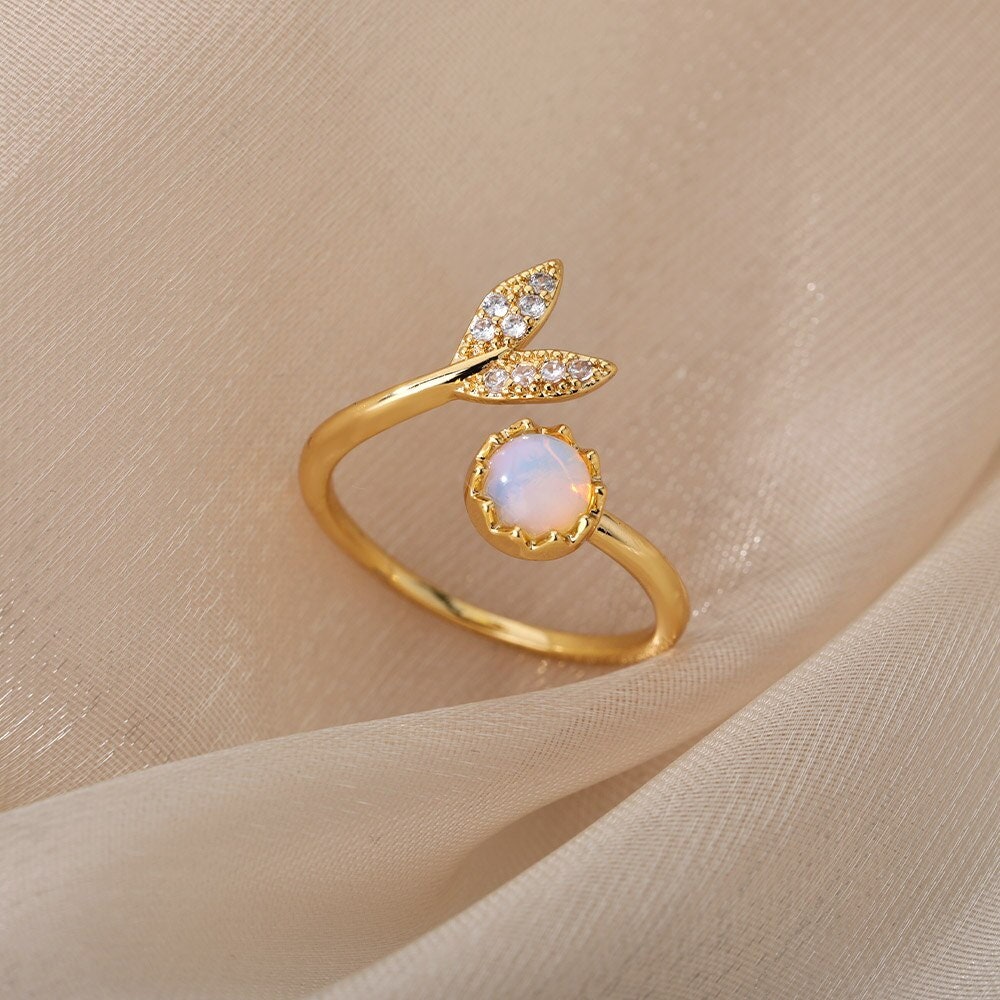 Gold Mermaid Opal Ring, Fish Tail Opal Ring, 18K Gold Stackable, Dainty Minimalist Jewelry, Boho Delicate Handmade for Women, Gift for Her
