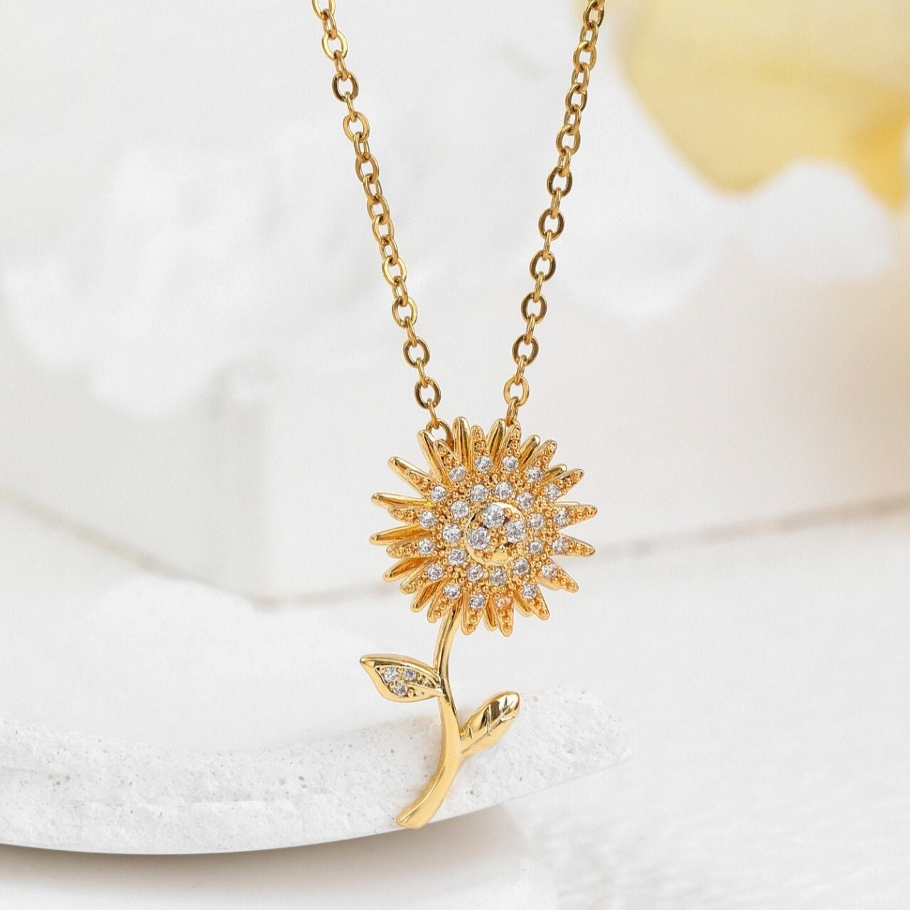 Sunflower Necklace, Gold Sunflower Pendant, 18K Gold Necklace, Dainty Minimalist Jewelry, Boho Delicate Handmade for Women, Gift for Her
