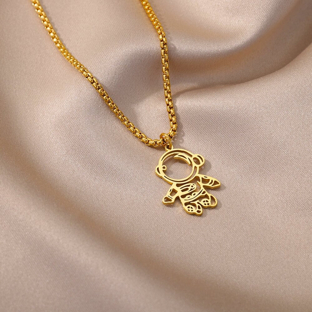 Cute Astronaut Pendant, 18K Gold Space Astronaut Necklace, Dainty Minimalist Handmade Necklace for Women, Gift for Her