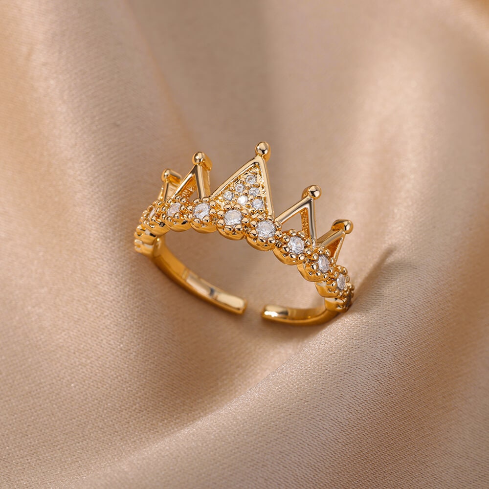 Crystal Tiara Ring, Gold King Crown Ring, Cubic Zirconia Tiara Ring, 18K Gold Ring, Dainty Minimalist Jewelry, Delicate, Gift for Him
