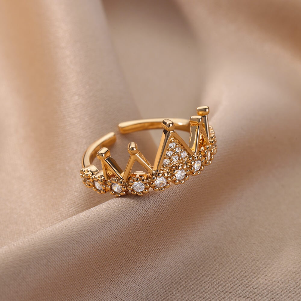 Crystal Tiara Ring, Gold King Crown Ring, Cubic Zirconia Tiara Ring, 18K Gold Ring, Dainty Minimalist Jewelry, Delicate, Gift for Him