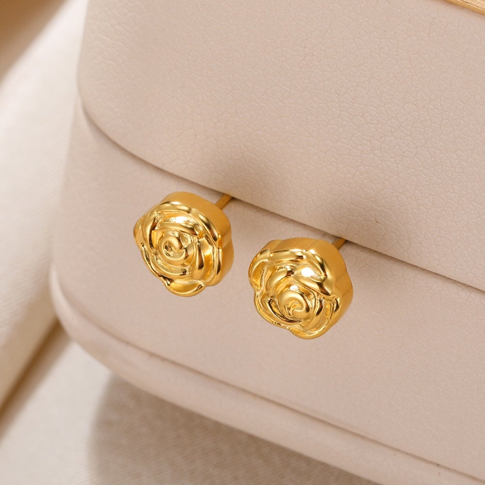 Boho Rose Studs Earrings, Punk Rose Studs Earrings, Gold Heart Earrings, 18K Gold Flower Earrings, Dainty Minimalist for Women, Gift for Her