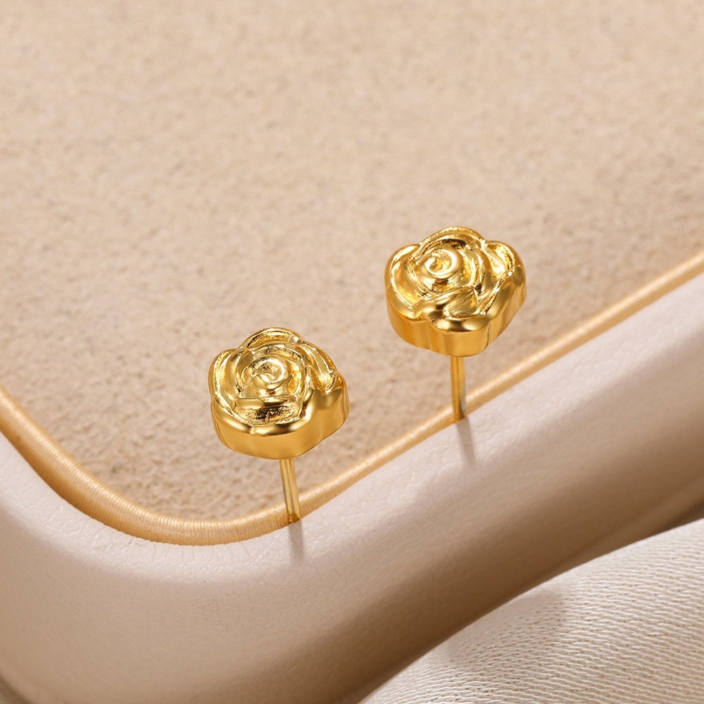 Boho Rose Studs Earrings, Punk Rose Studs Earrings, Gold Heart Earrings, 18K Gold Flower Earrings, Dainty Minimalist for Women, Gift for Her