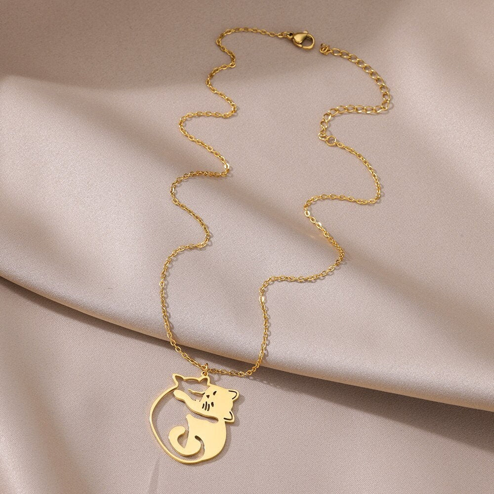 Punk Cute Love Cat Pendant, Gold Boho Double Cat Necklace, 18K Gold, Dainty Minimalist Animal Lovers for Women, Gift for Her