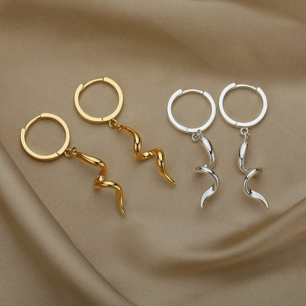 Punk Dainty Snake Twist Earrings, Gold Snake Twist Drop Earrings, 18K Gold Snake Hoops, Minimalist Twisted Earrings for Women, Gift for Her