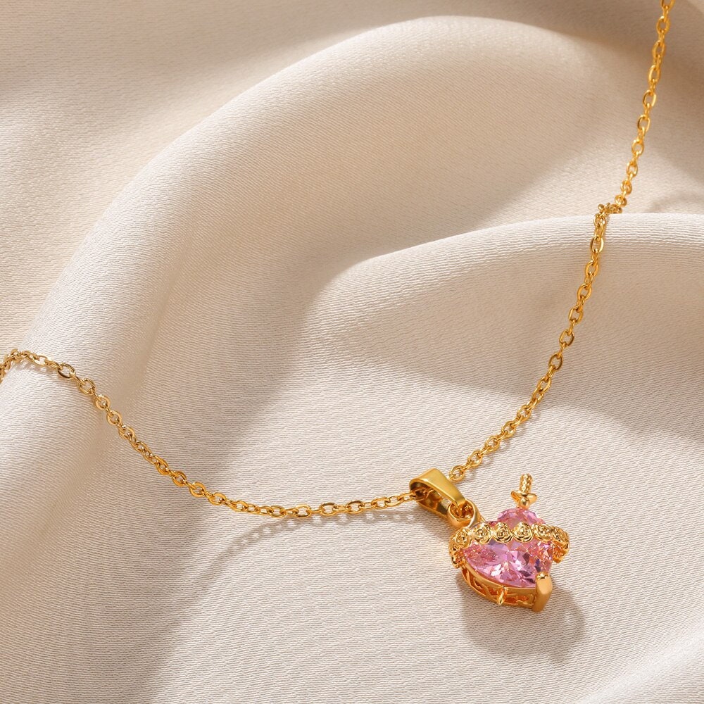 Boho 18K Gold Heart Sword Pendant, Crystal Cubic Zirconia Heart Charm Necklace, Punk Dainty Minimalist Heart Sword for Women, Gift for Her