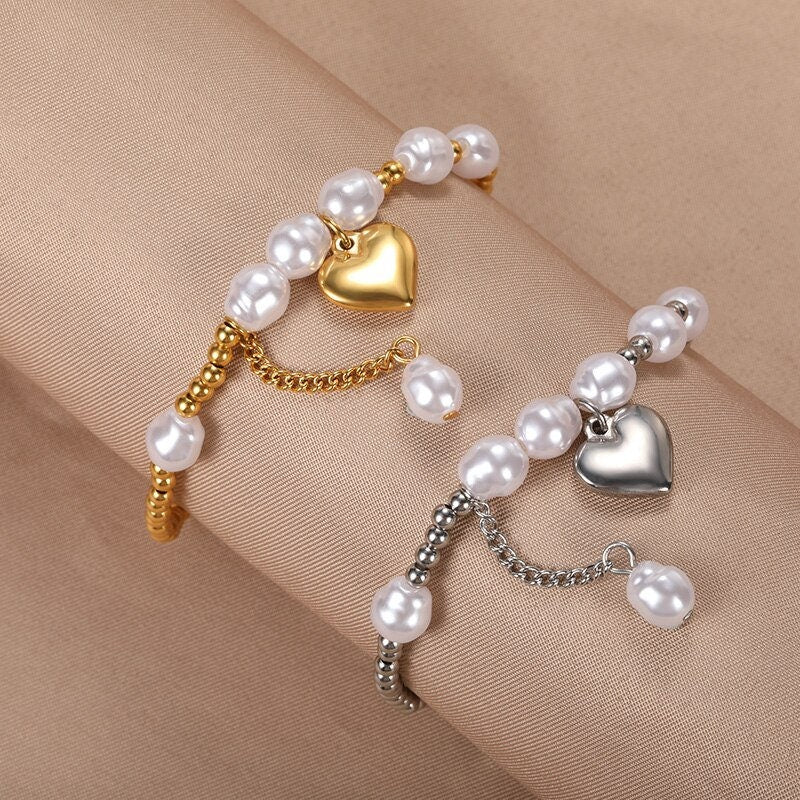 Punk 18K Gold Heart Pearl Bracelet, Boho Pearl Heart Gold Bracelet, Gold Pearl Bracelet for Women, Dainty Minimalist Pearl, Gift for Her