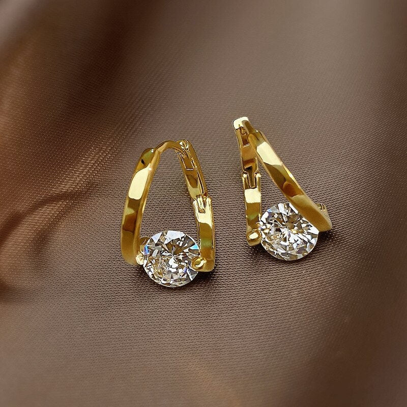 Punk Crystal Twist Drop Earrings, Dainty 18K Gold Crystal Cubic Zirconia Stud Earrings, Boho Minimalist Hoops for Women, Gift for Her
