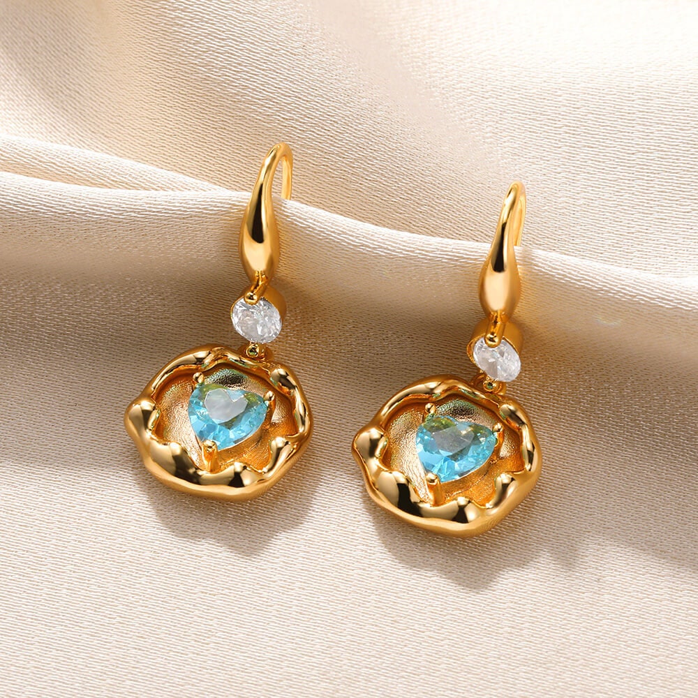 Boho Gold Heart Dangle Earrings, 18K Gold Punk Organic Heart Drop Earrings, Crystal Heart Drop Earrings for Women, Cubic Zirconia Dainty