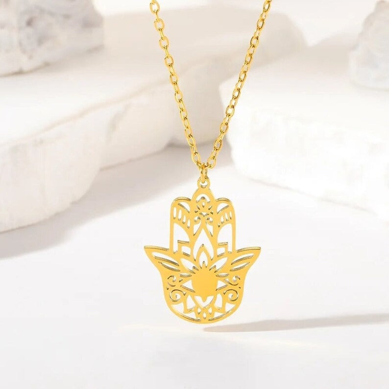 Guardian of Grace: The Mystical Appeal of the Hamsa Hand Pendant