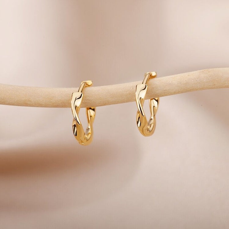 Eternal Allure: Elevate Your Style with Classic Twist Gold Hoop Earrings