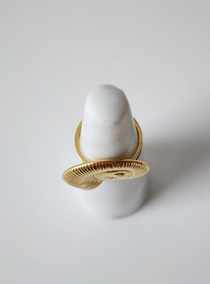 18K Gold Plated Boho Shell Ring for Women, Adjustable Spiral Seashell Band Beach Summer Jewelry Gift for Her