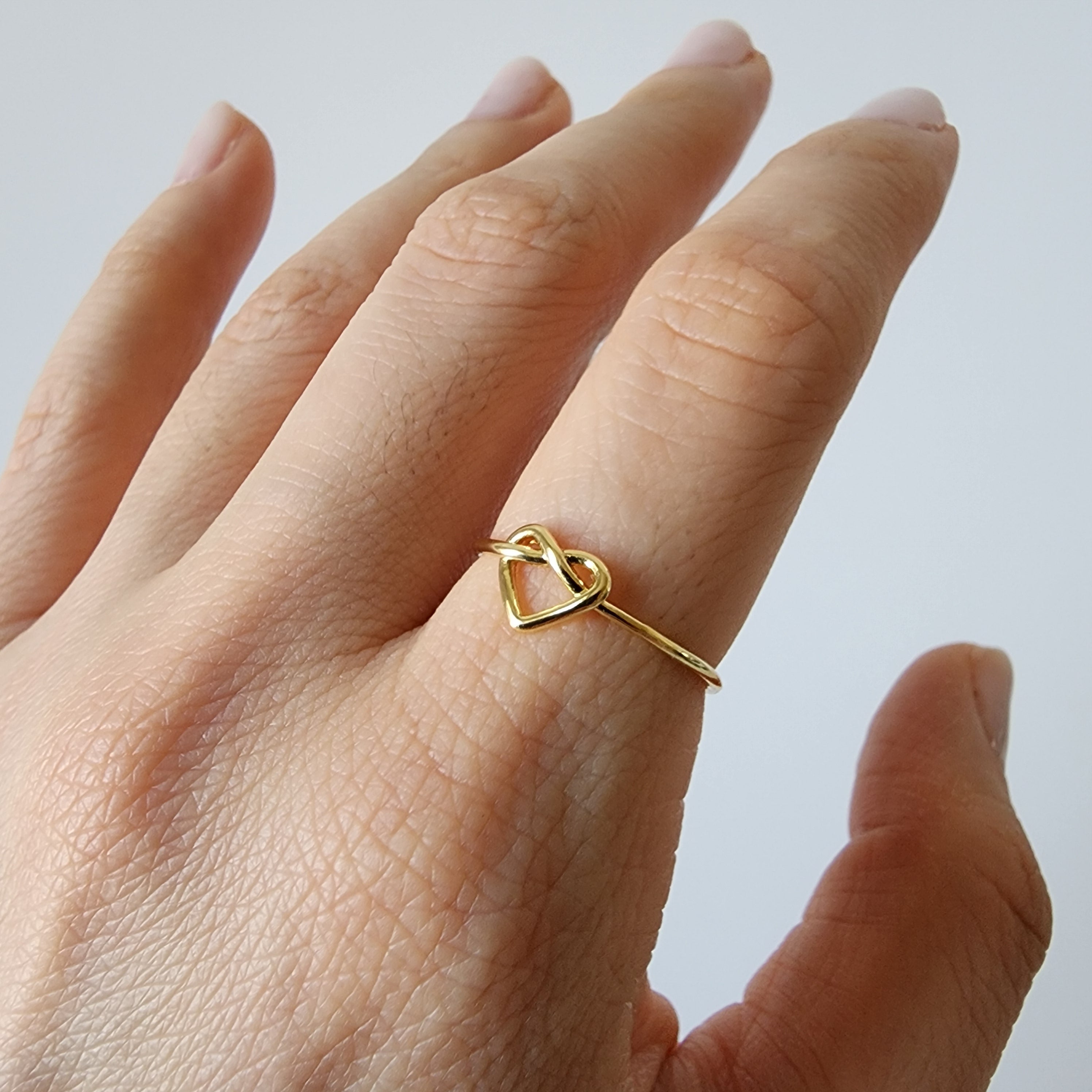 18K Gold Dainty Heart Wire Ring for Women, Adjustable Minimalist Thin Open Band