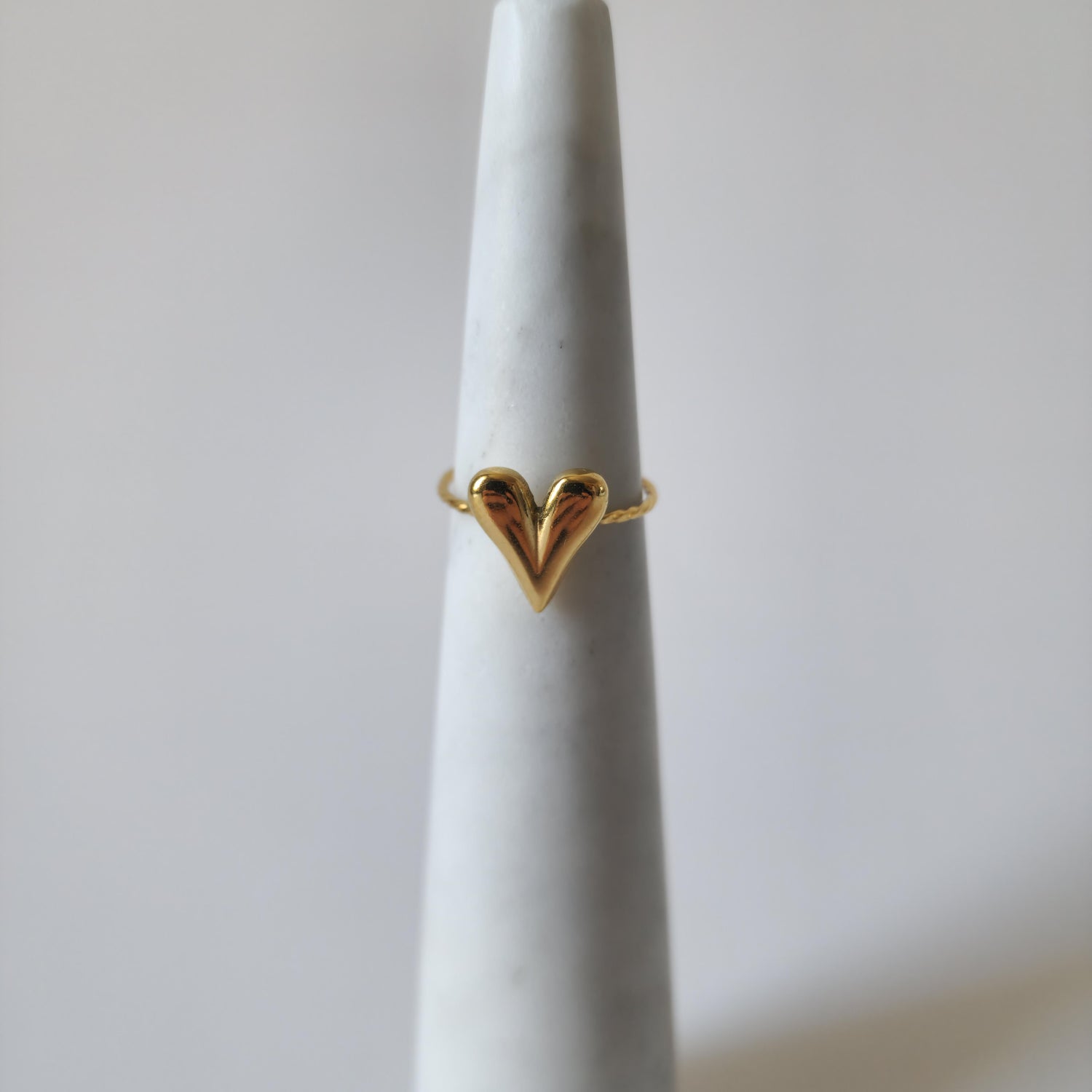 18K Gold Retro 90s Heart Ring Adjustable Open Band Vintage Women&