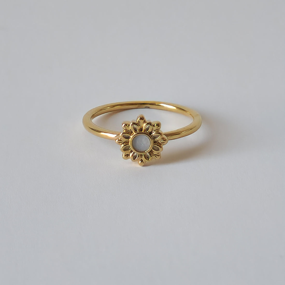 18K Gold Dainty Minimalist Sunflower Ring Cute Floral Womens Everyday Jewelry