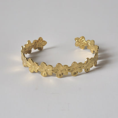 18K Gold Dainty Minimalist Daisy Bangle Bracelet Floral Womens Jewelry