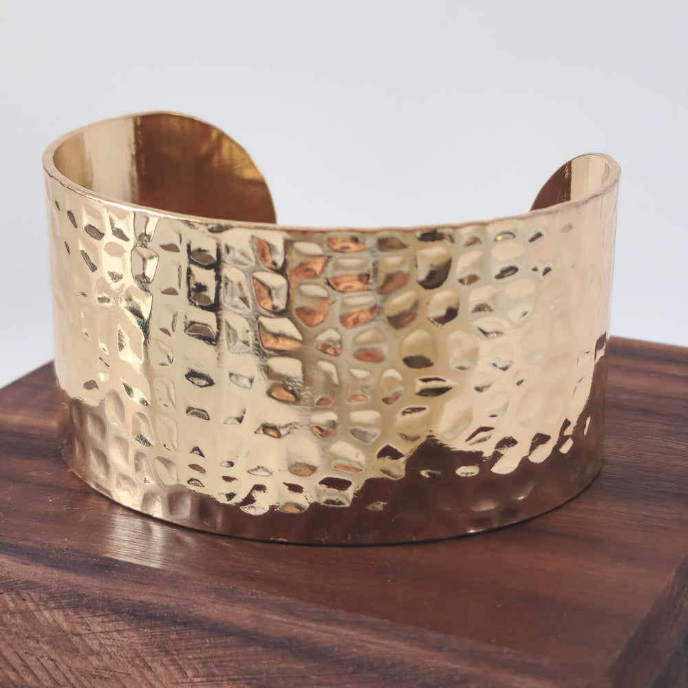 18K Gold Retro 90s Organic Bangle Bracelet Dented Minimalist Womens Jewelry