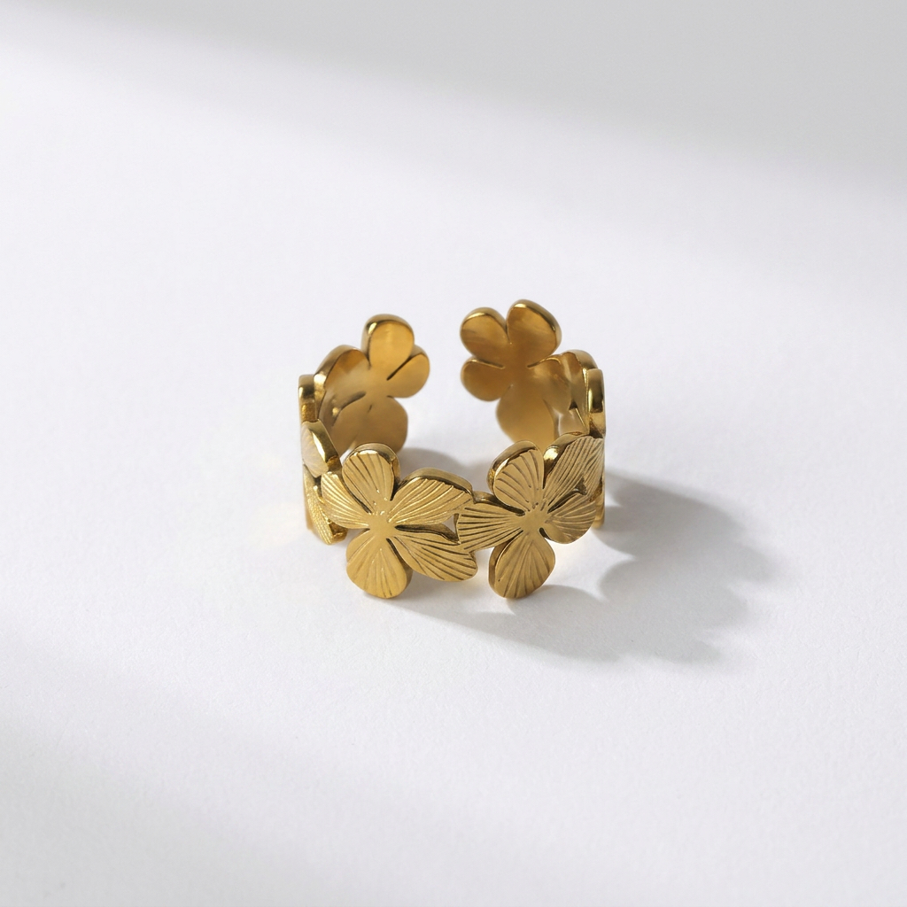 Daisy Wrap Gold Ring